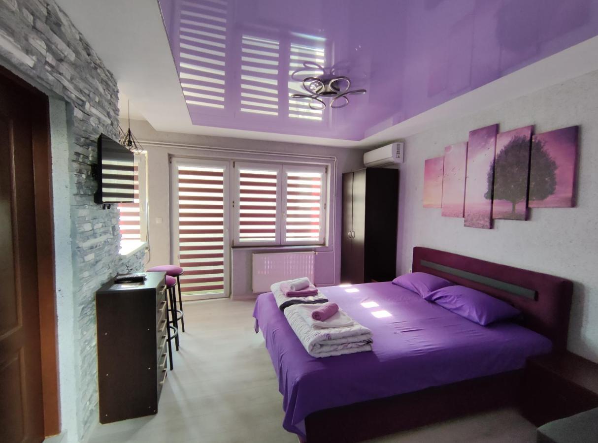 Centrum Lux Apartment Ni Exteriér fotografie